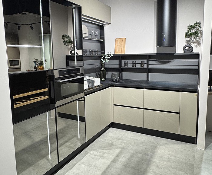 г. Санкт-Петербург, Светлановский проспект, д.12, к.1