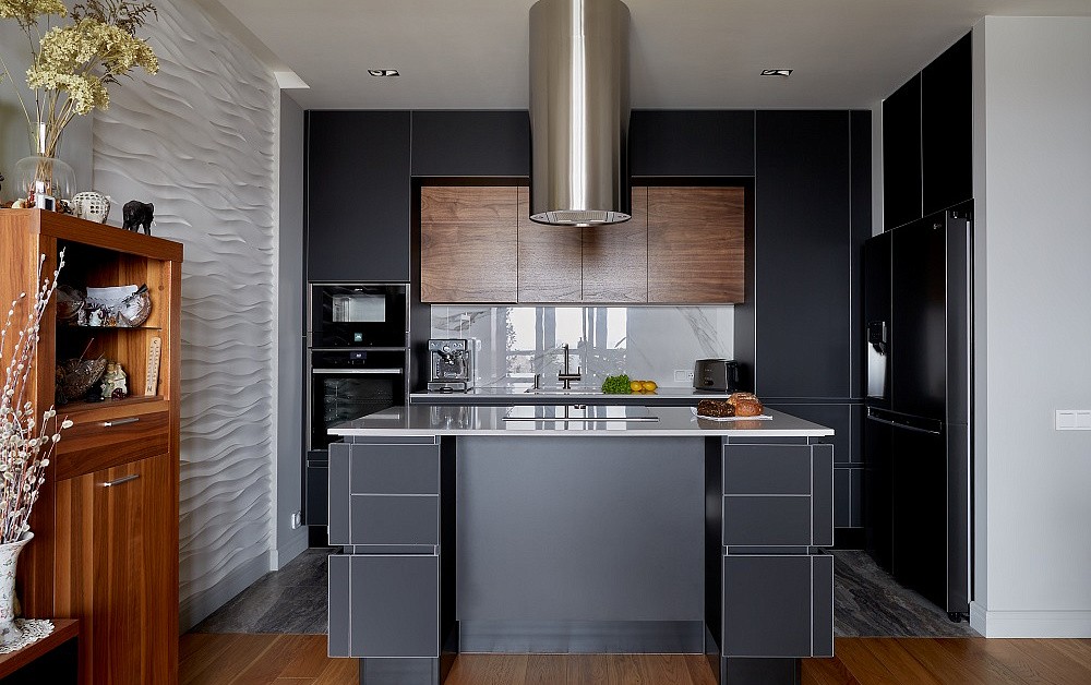 Брутальная кухня с древесными акцентами